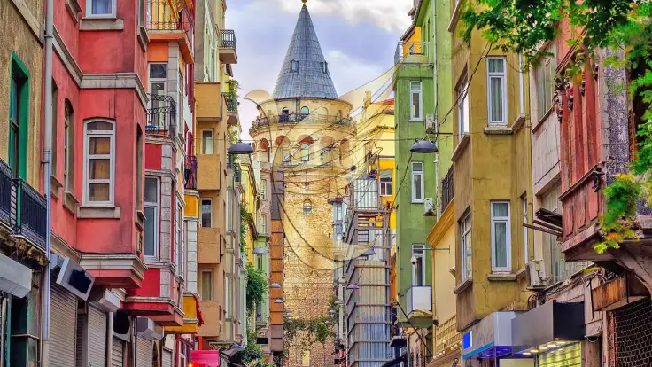 جاذبه های تور استانبول از شیراز، سفری جذاب و تاریخی برای کاوش در استانبول